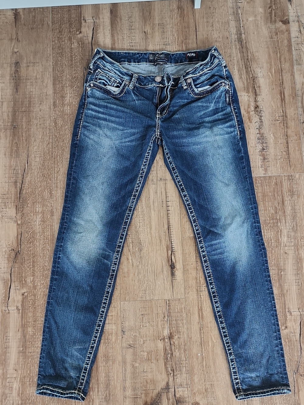 Silver Jeans Women's Boyfriend Jeans in Blue Washed Denim
